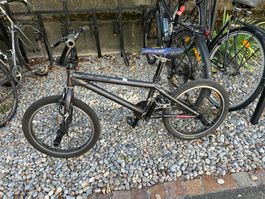 Specialized 415 BMX Fahrrad 20" mit Pegs & Selle Italia 🚲