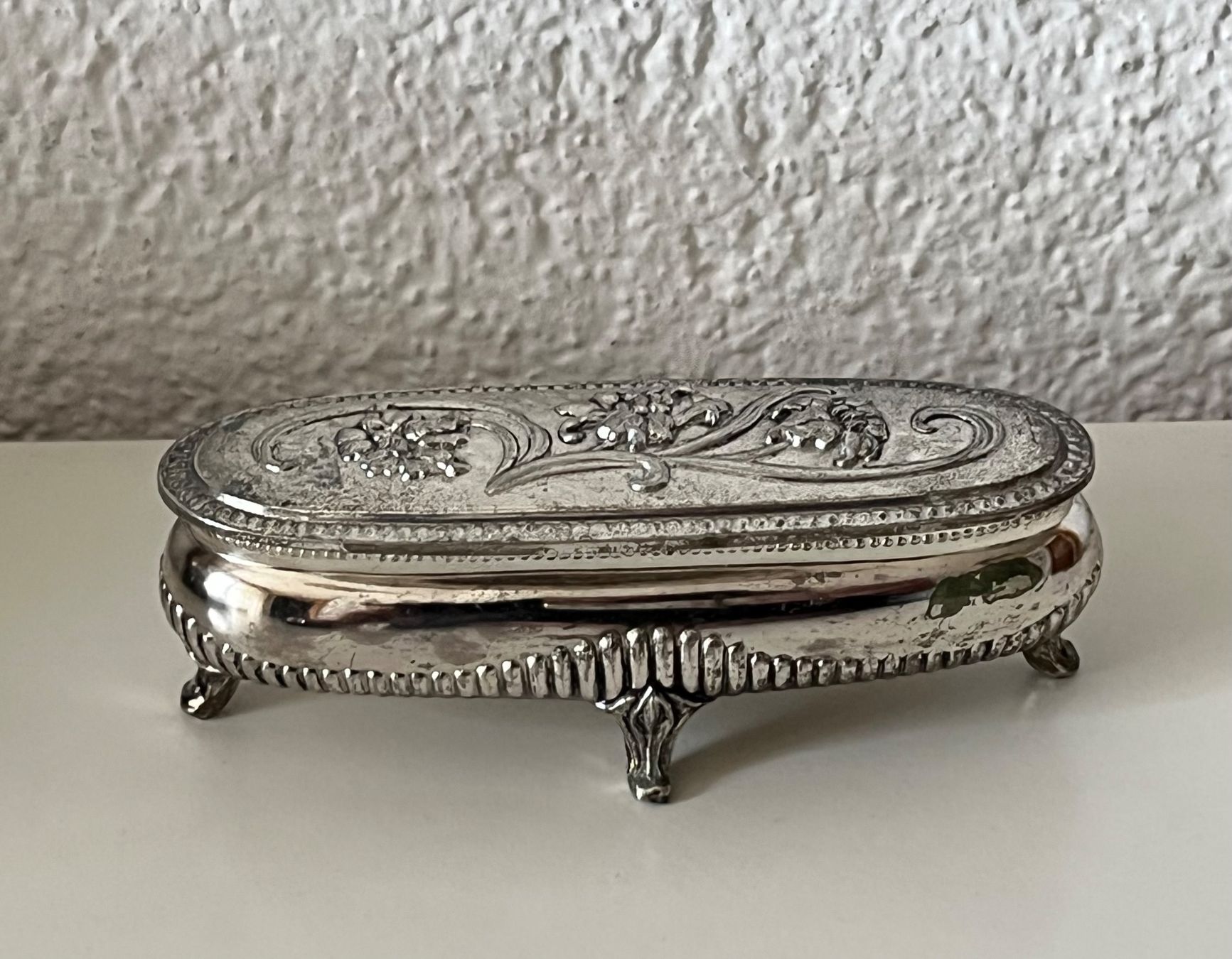Cassapanche: Schmuck Schatulle / Box antik jugenstil – Usato da Kirchleerau venduto da Piroska05