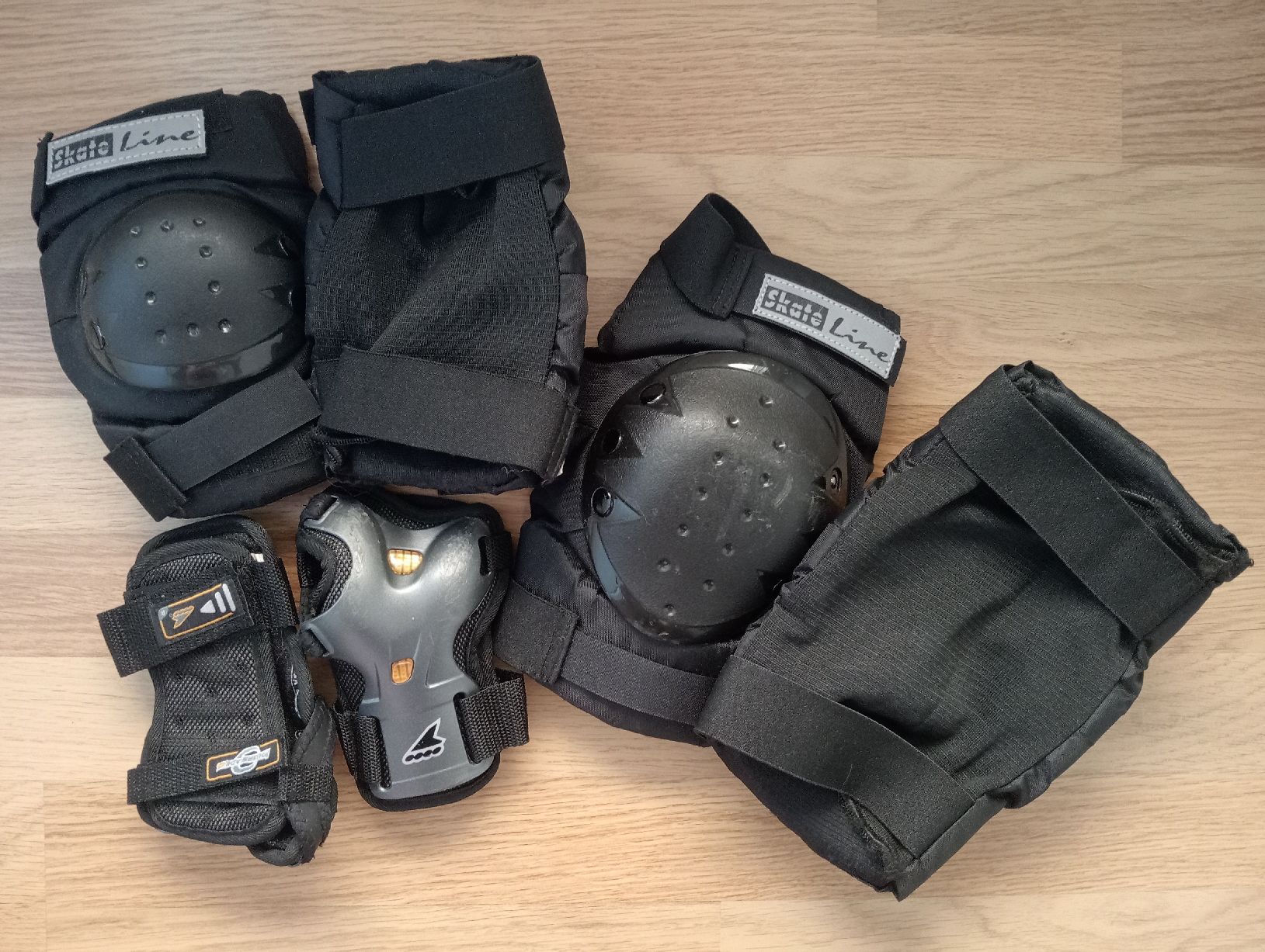 Protezioni & Imbottiture: Schutzkleidung Set Rollerblade LUX Grösse M – Usato da Einigen venduto da tchalva