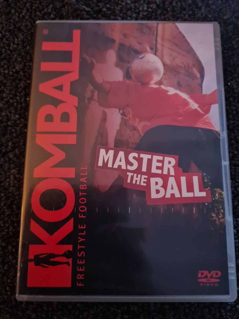 Tutti i DVDs: KOMBALL(12578) – Usato da Ruswil venduto da jan_bxl5