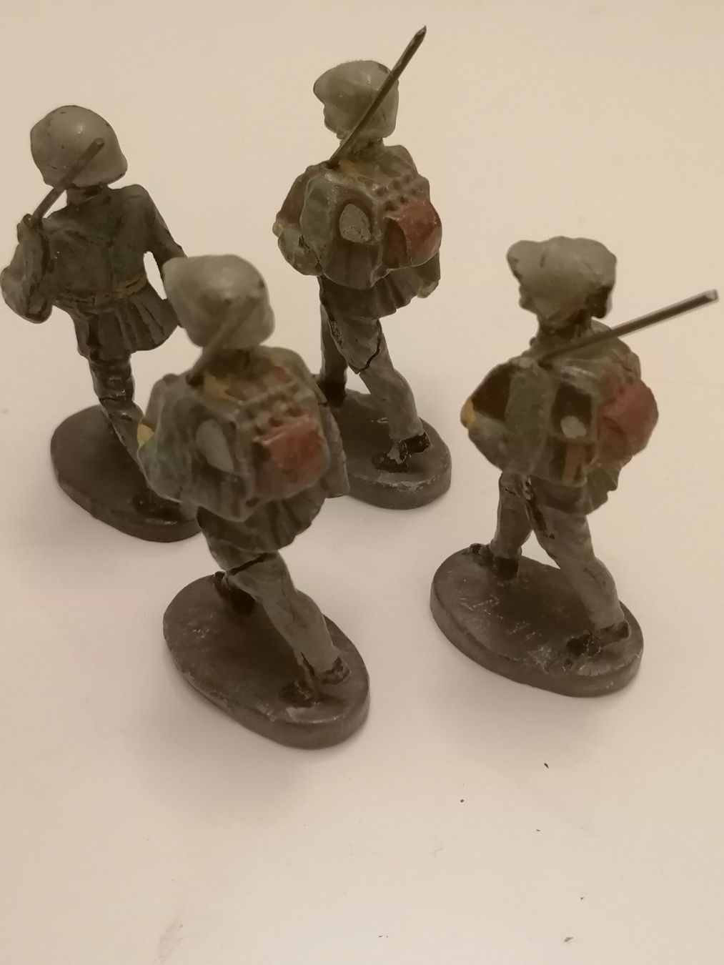 Elastolin Spielzeuge: Elastolin Soldaten 4Stk. – Gebraucht aus Basel von vintagecollector 1