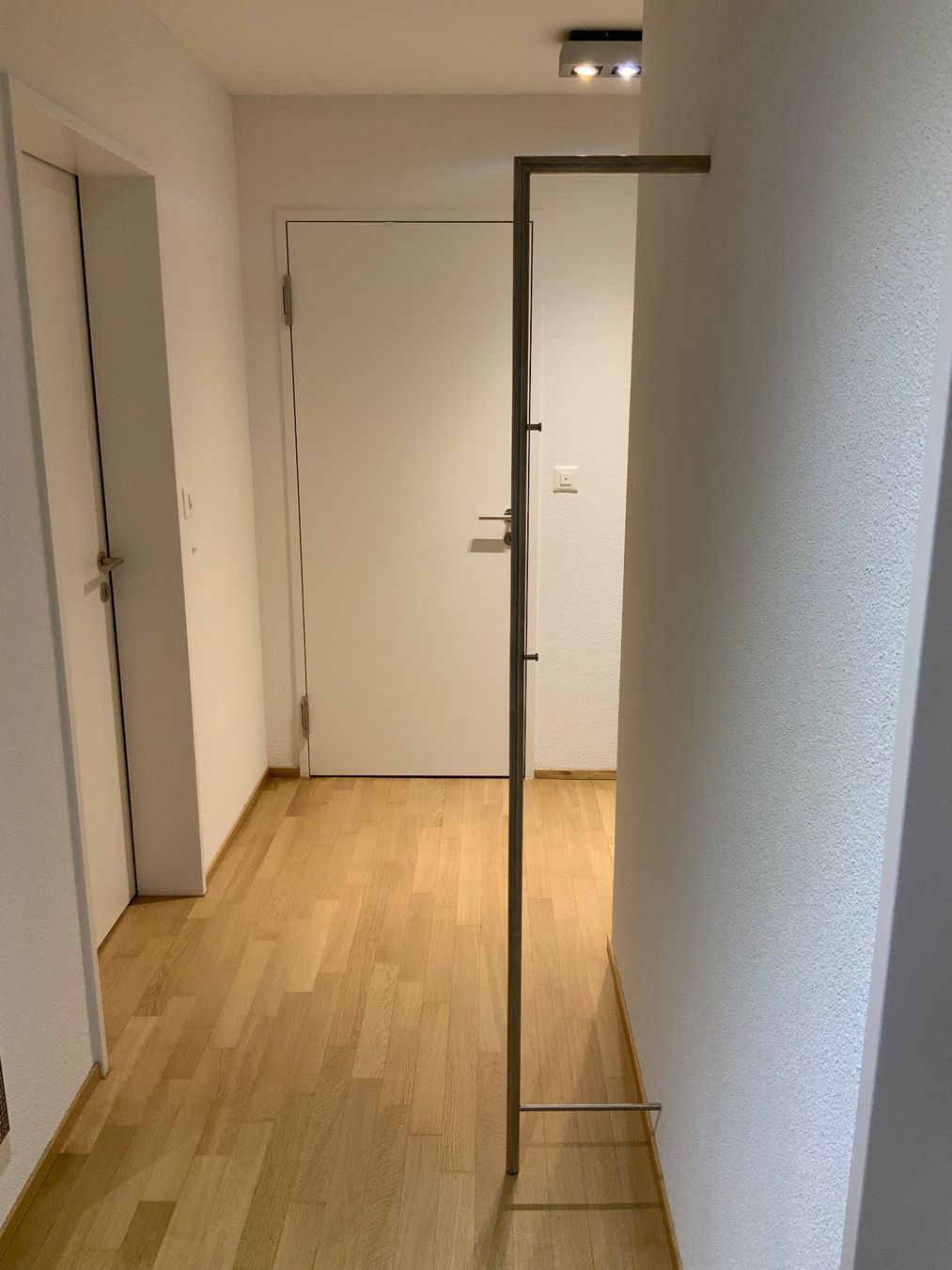 Pfister Garderobe: Garderobe – Neu (gemäss Beschreibung) aus Zürich von Hartmila 2