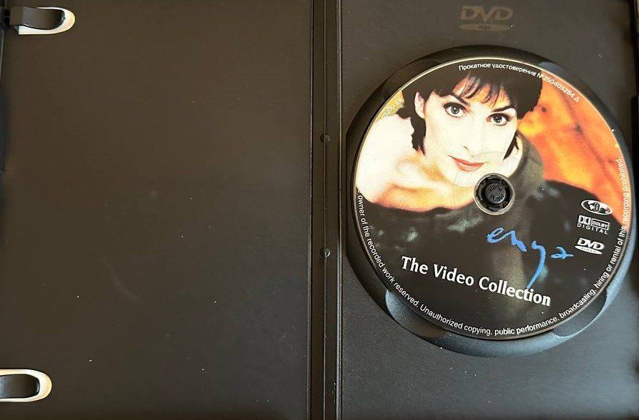 Tutti i DVDs: Enya - The Video Collection - DVD – Usato da Beringen venduto da Mantafisch1 2
