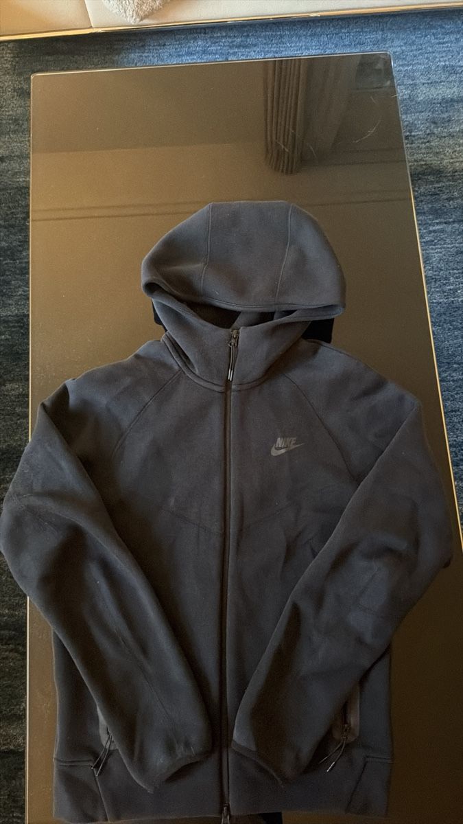 Nike Jacken: Nike tech fleece – Gebraucht aus Basel von nicolasschneeberger