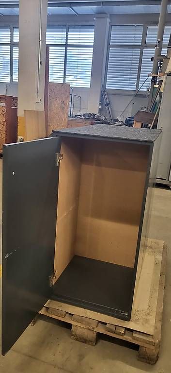 Banconi: Kästchen / Korpus mit Tablar grau 50 x 50 x 90 – Usato da Rheineck venduto da inf_kv7d 1