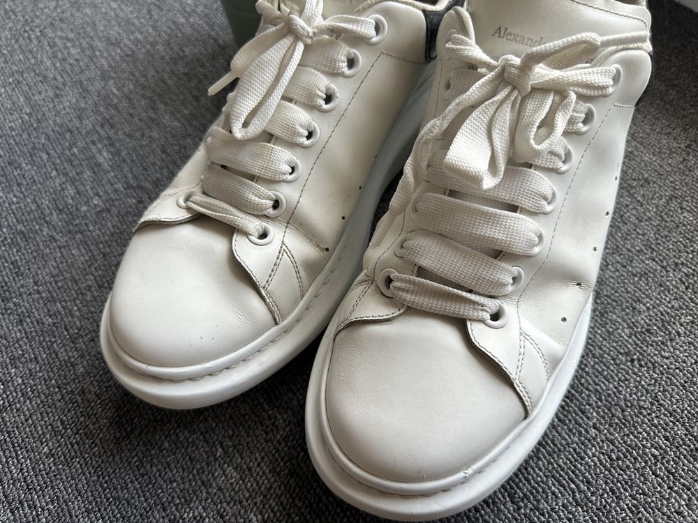 Alexander Mcqueen Chaussures hommes: Alexander Mcqueen homme taille 42.5 blanc – D'occasion à Bulle par LeMoleson 8