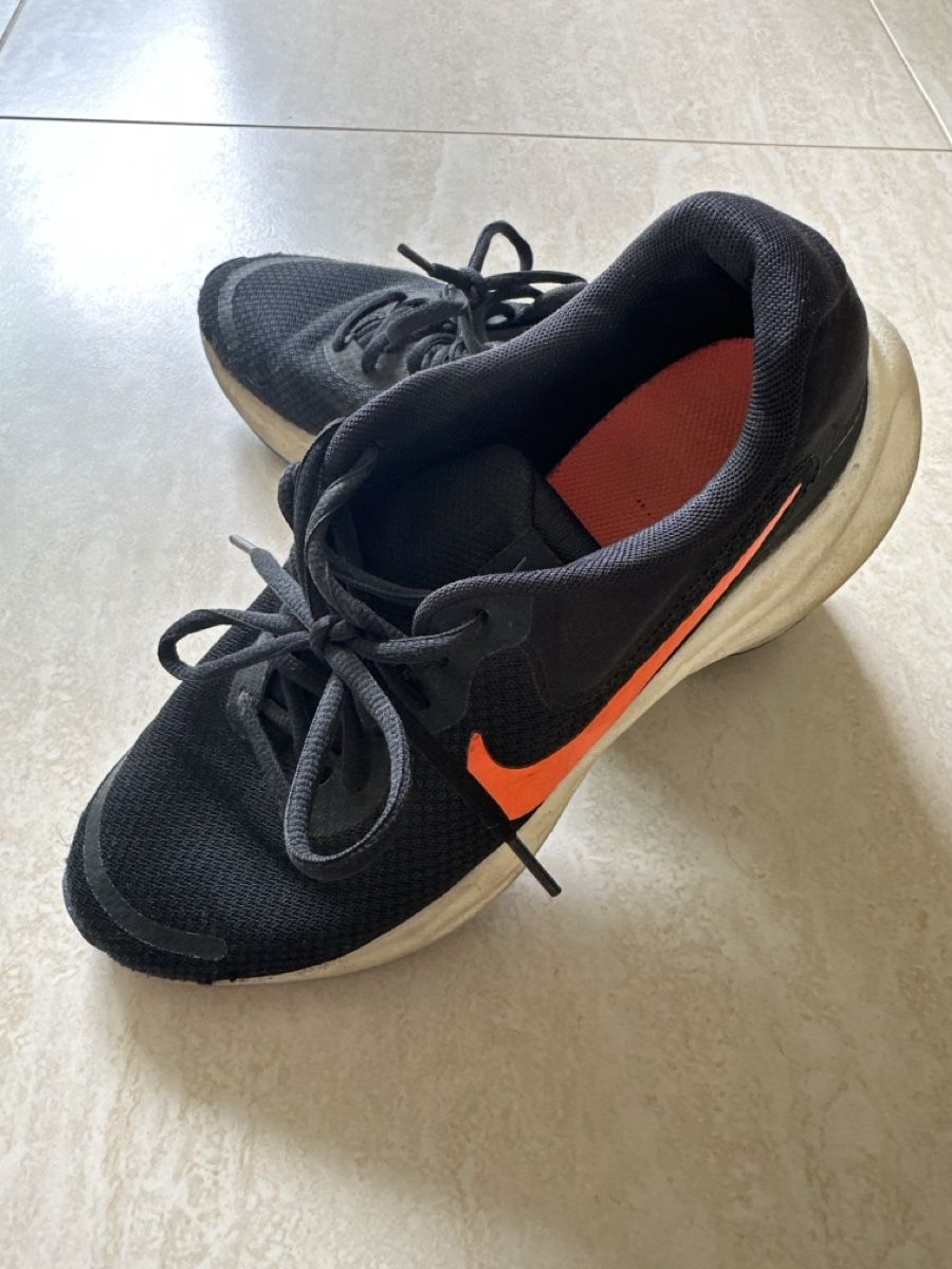Nike Scarpe da uomo: Nike n. 41 – Usato da Ponte Capriasca venduto da michesa 2