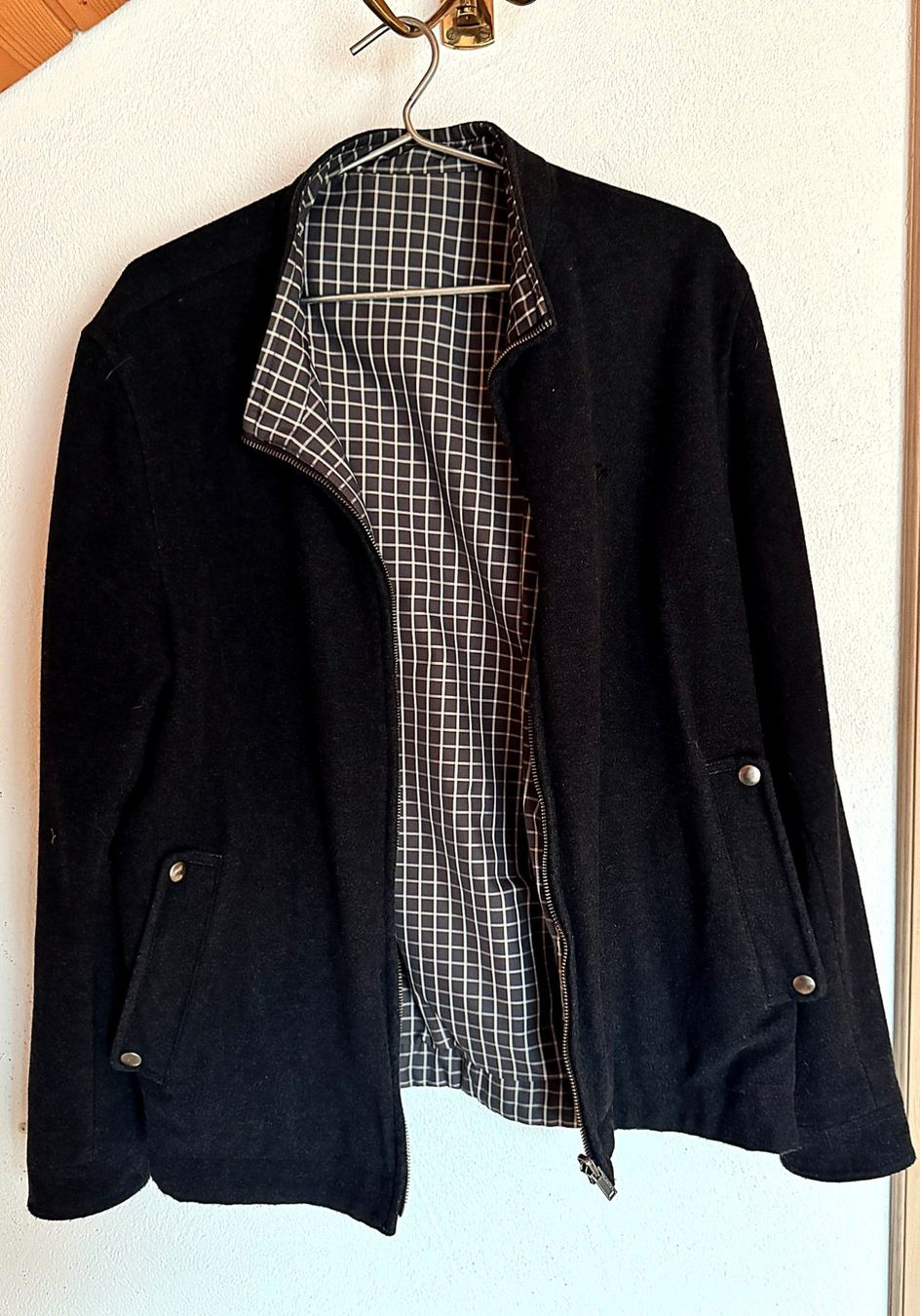 Lacoste Jacken: Lacoste Wendejacke dunkel/kariert – Gebraucht aus Aarau von swue