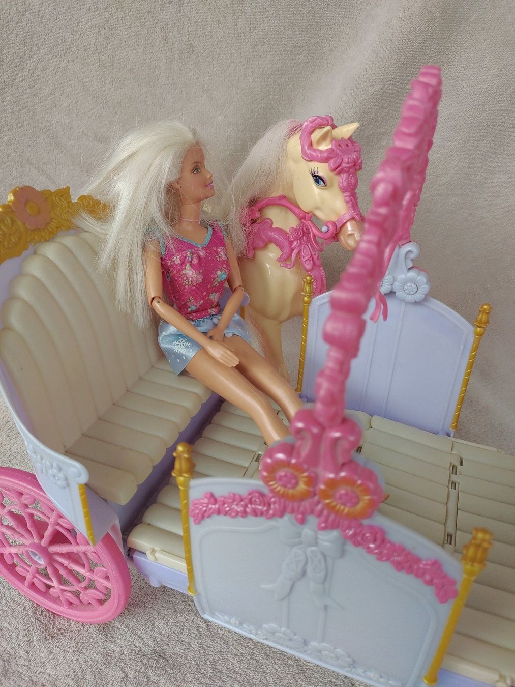 Giocattoli: Kutsche, Pferd und Barbie – Usato da Strengelbach venduto da Phorensic_30