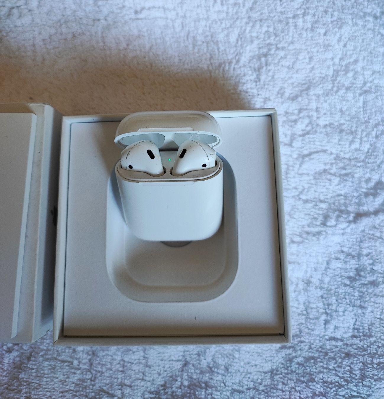 Apple Cuffie: Appel Airpods 2 Gen – Usato da Zollikofen venduto da zar_j67f 6