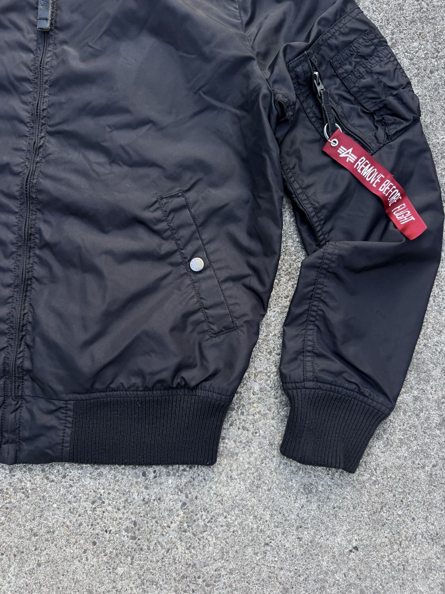 Alpha Industries Jacken: Alpha Industries MA-1 Bomber Jacket Black M – Gebraucht aus Effretikon von syrrrrre 3