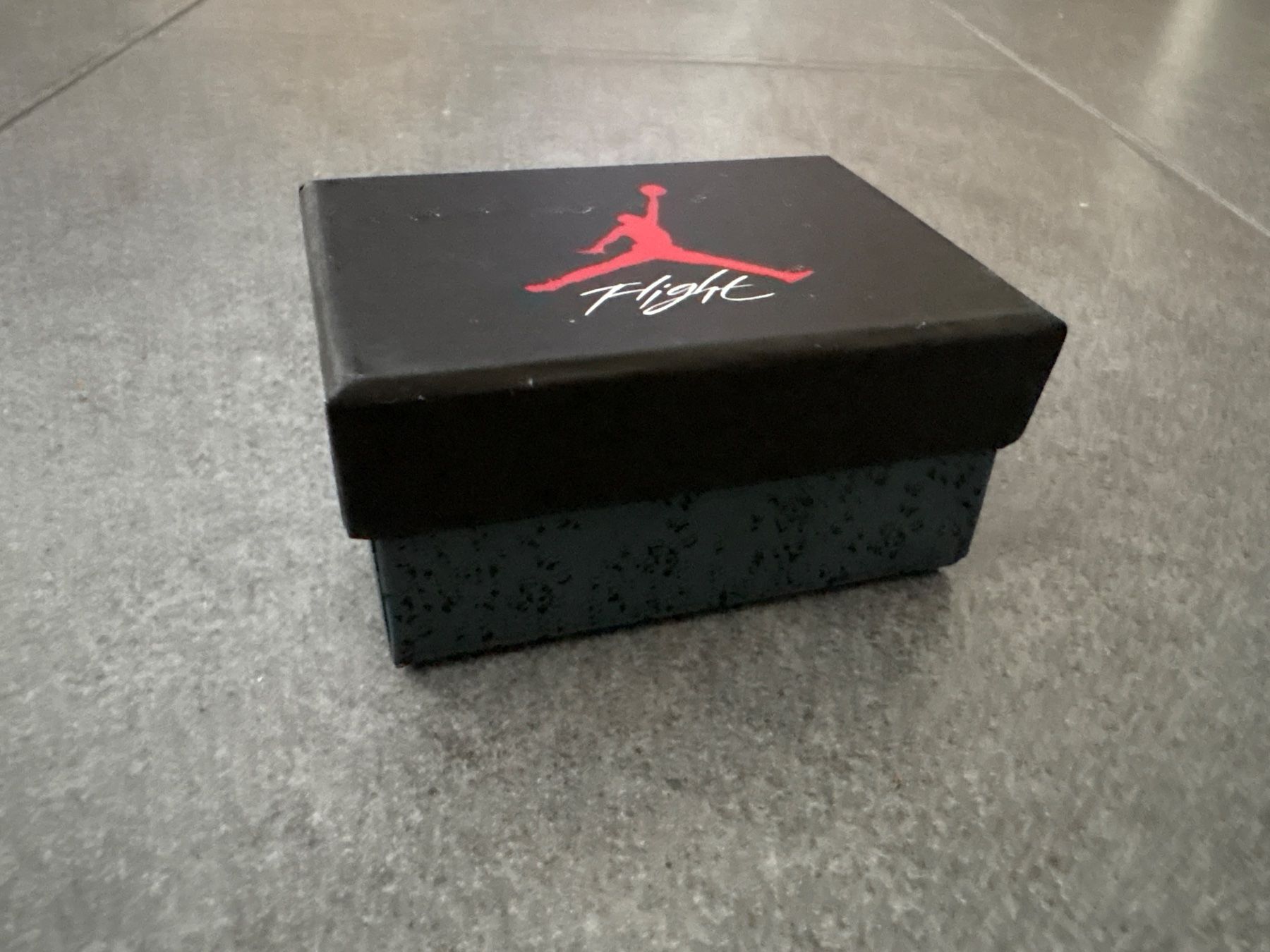 Nike Altro in Decorazioni & Accessori: Nike / Jordan / Geschenk / Boxen – Nuovo (secondo la descrizione) da Wetzikon ZH venduto da Boldeagle01 3