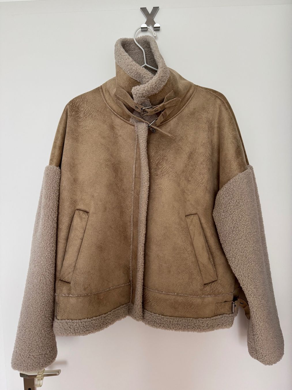 Esprit Giacche: Winterjacke Esprit, Gr. M, beige – Usato da Niederhasli venduto da Erwied 2