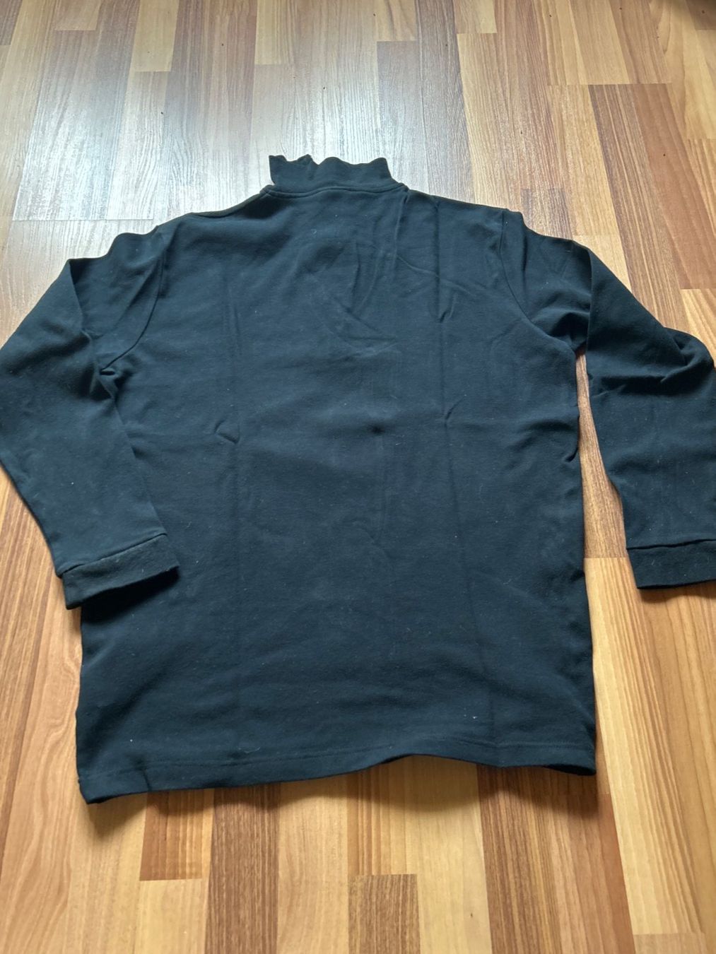Maglioni & Felpe: Schwarzes Dick's Original Langarmshirt Gr. L – Usato da Villnachern venduto da RicardoMary 1