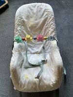 Babyliege/Babyschale mit Spielbogen für entspannte Babys