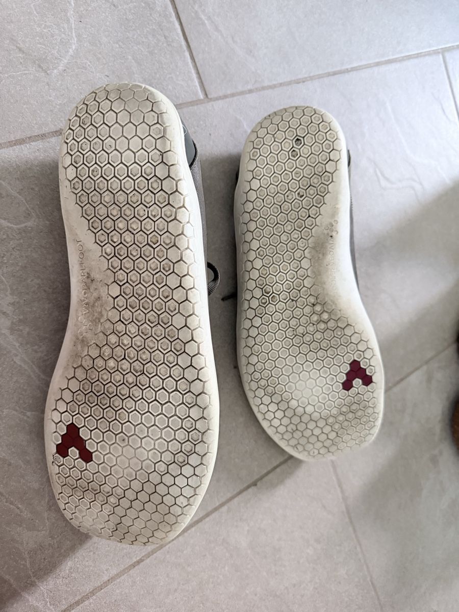 Vivobarefoot Scarpe da donna: Vivobarefoot Damen Gr. 43 – Usato da Brüttisellen venduto da Ayersa 2