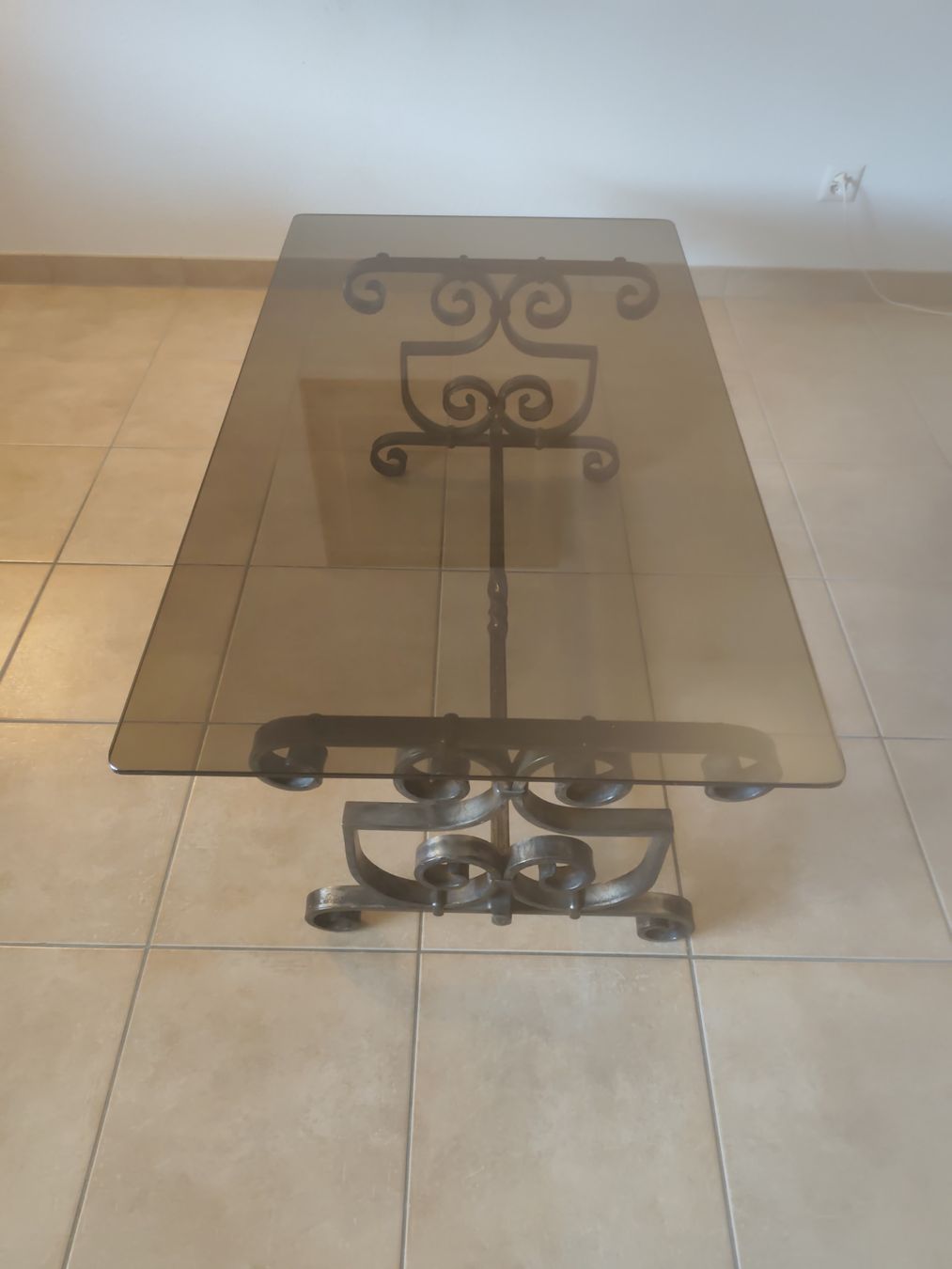 Tables: Table basse fer forgé verre fumé style ancien  – D'occasion à Moudon par dupont65