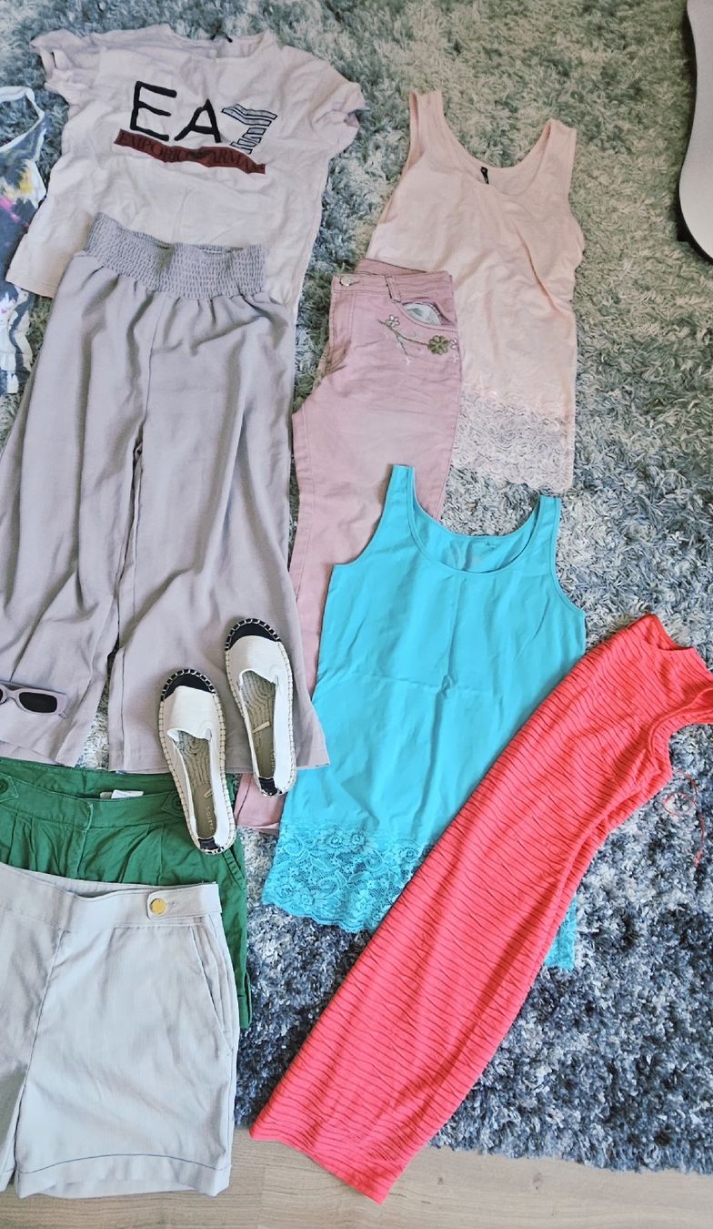 H&M Lotti di vestiti: Huge Ladies' Clothes Bundle - Spring/Summer Styles Mix M – Usato da Rorschach venduto da Alles_9.90 2