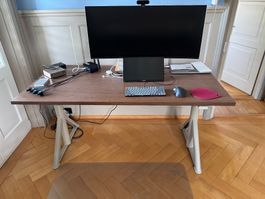 LG UltraFine 40WT95UF-W 40″ 5K2K 120Hz Thunderbolt 5