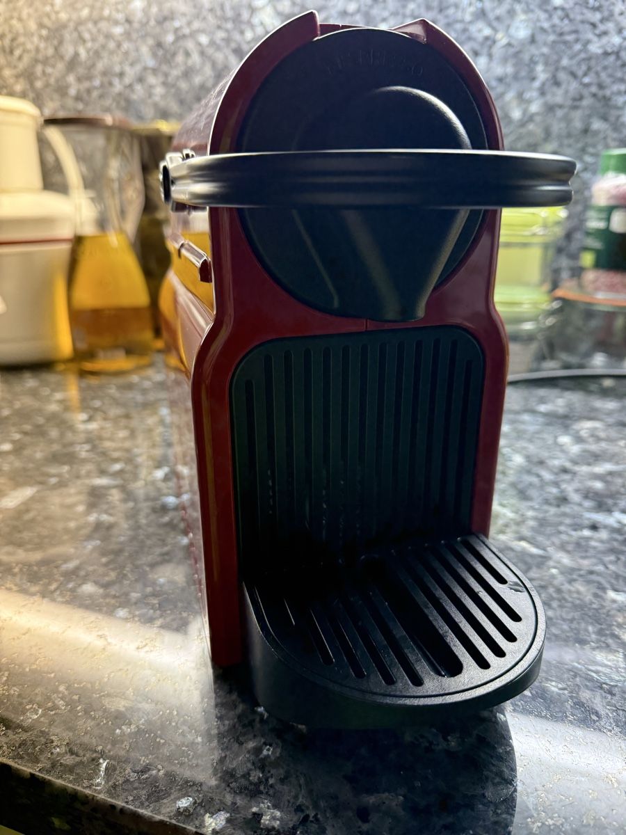 Krups Macchine per caffè & Macchine per espresso: Nespresso Kaffeemaschine  – Usato da Eschlikon TG venduto da Lasti1 2