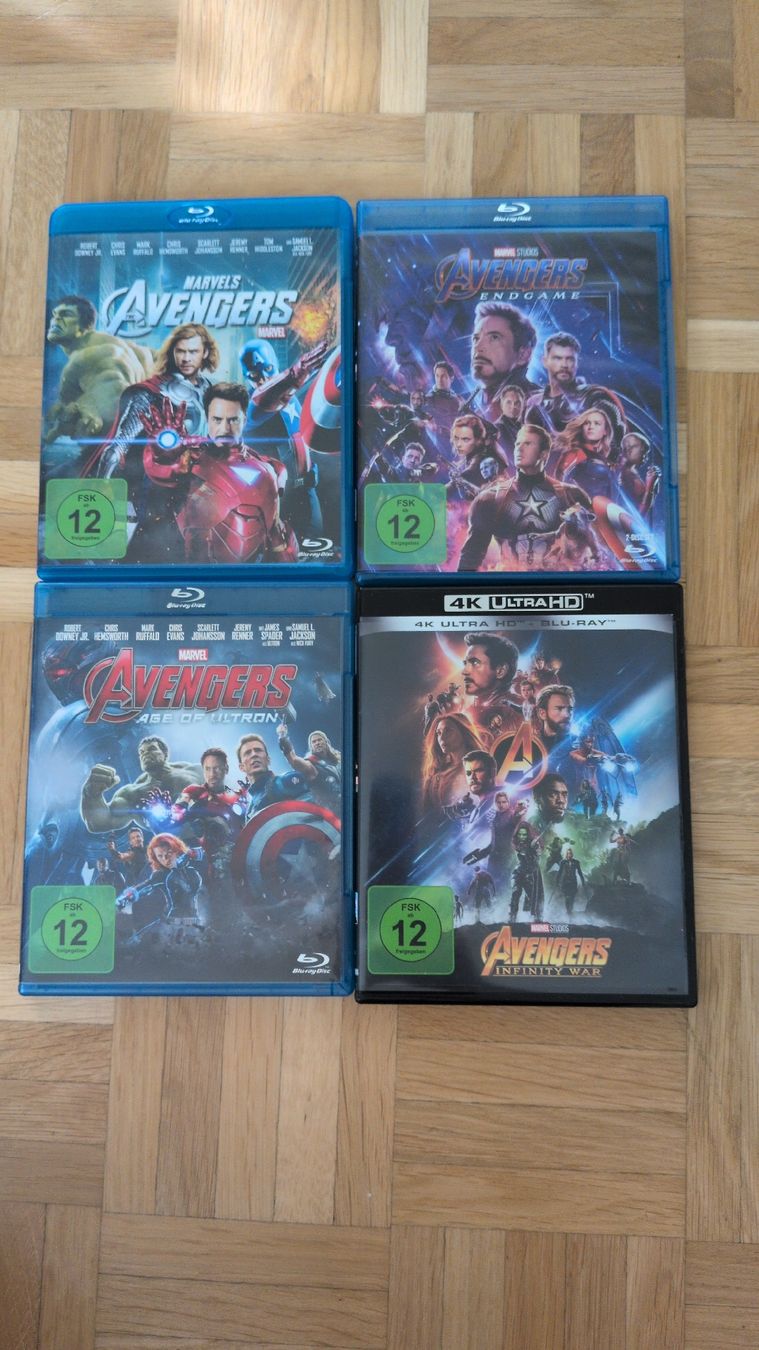 Tutti i DVDs: Marvel Avengers Blu-ray Set 4 Filme  – Usato da Thun venduto da Pizzamike