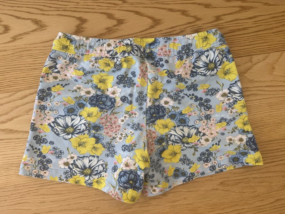 Calida Hosen: Viktor & Rolf Calida Shorts Blumenmuster Grösse S  – Gebraucht aus Hergiswil NW von Labello01 1
