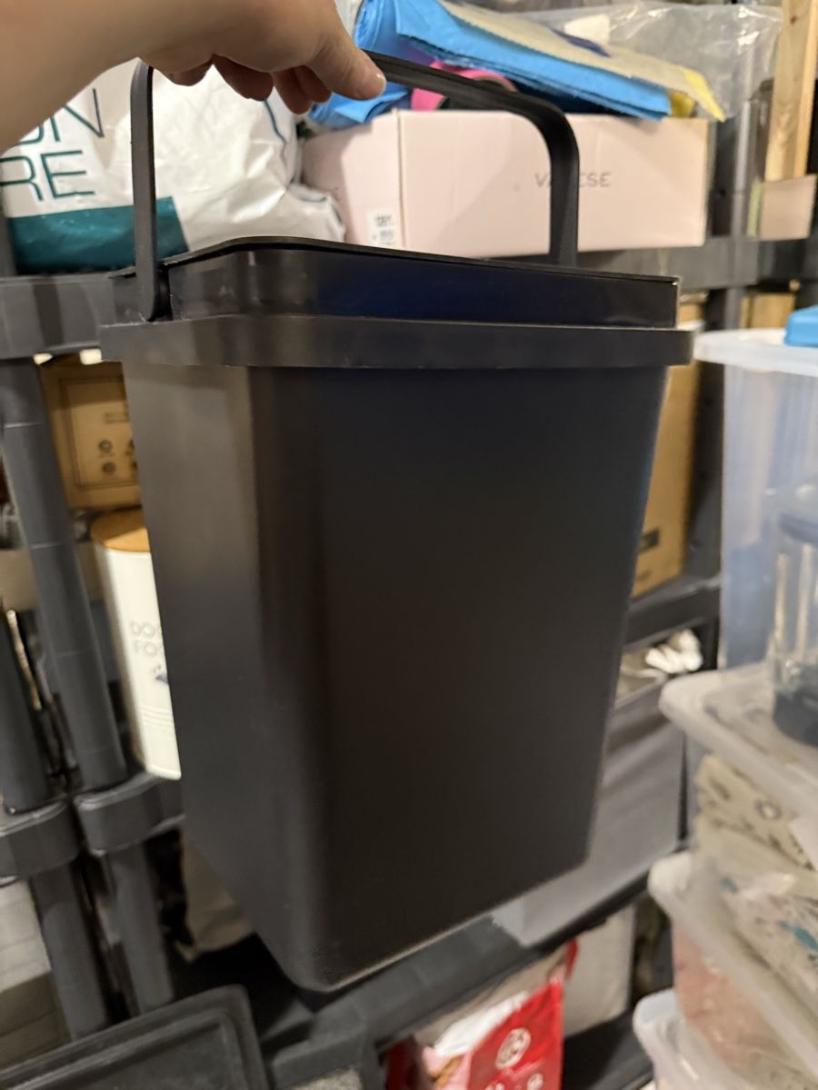 Ikea Cestini per rifiuti: IKEA Abfalleimer schwarz mit Tragegriff – Usato da Schlieren venduto da Bella79 1