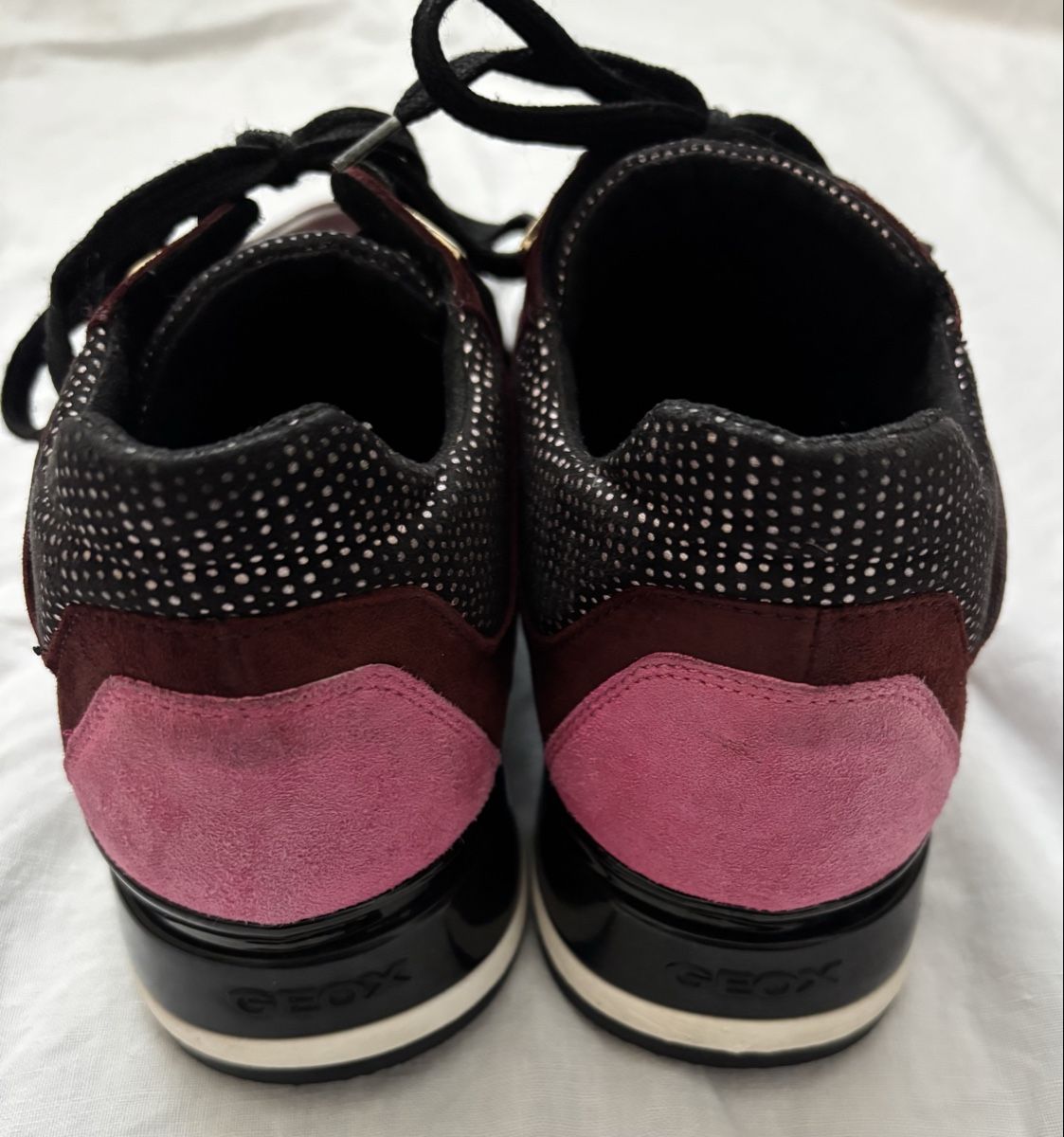 Geox Scarpe da donna: Geox Damen Sneaker, Grösse 39, den Herbst – Usato da Dietlikon venduto da Babies02 1