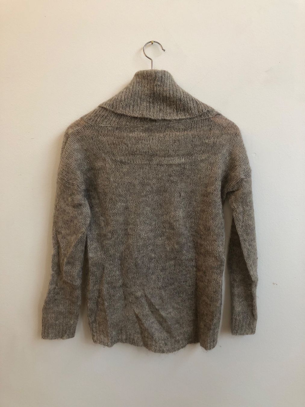 Maglioni & Felpe: pull à col roulé en laine – Usato da Lausanne venduto da emm_sc77 1