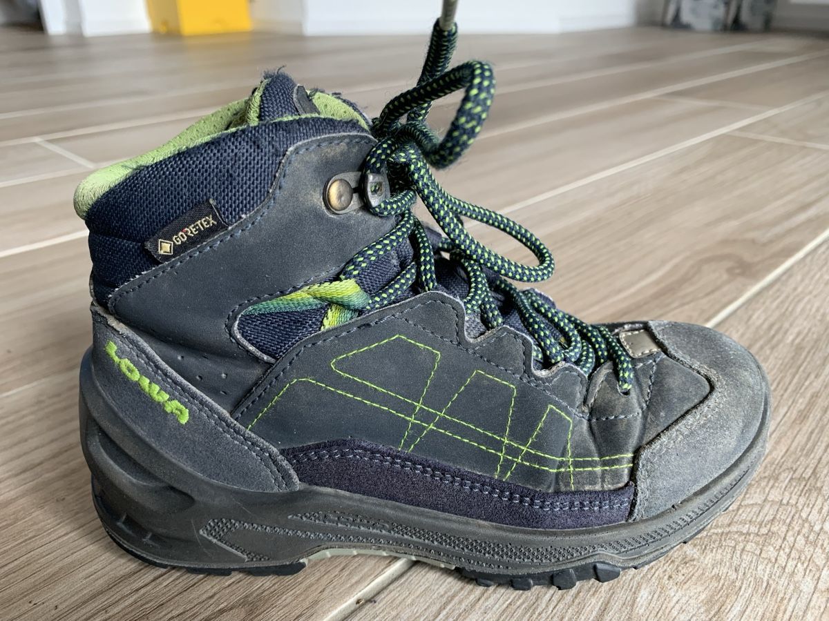 Lowa Scarpe per ragazzi: Lowa Wanderschuhe Kinder, Gr. 31 mit Goretex – Usato da Rudolfstetten venduto da Joyw 1