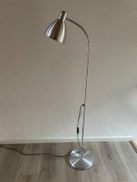 Stehlampe