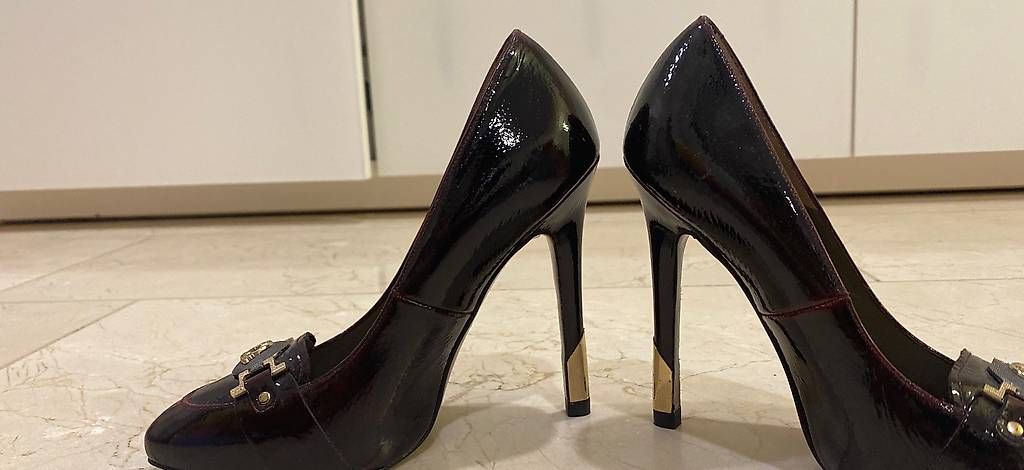 Versace Damenschuhe: Versace High Heels 35 1/2 - NEU – Gebraucht aus Wollerau von lilli2204 1