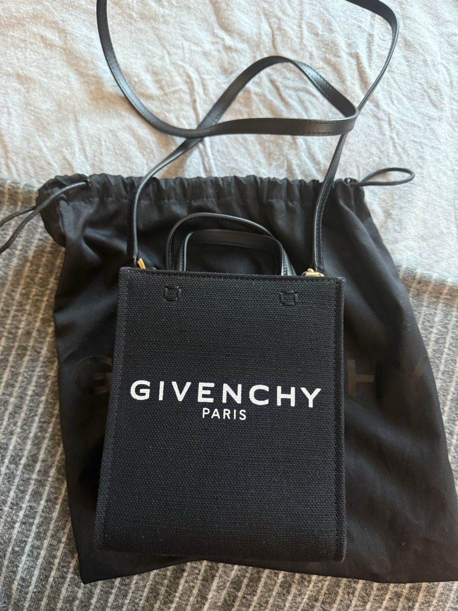 Givenchy Borse da donna: Givenchy Paris tote bag black new – Nuovo e nell'imballaggio originale da Wädenswil venduto da BebaGlow 2