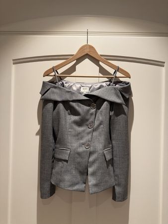 Chic Off-Shoulder Miss Sixty Blazer XS