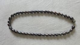 Modeschuck Perlenkette anthrazit