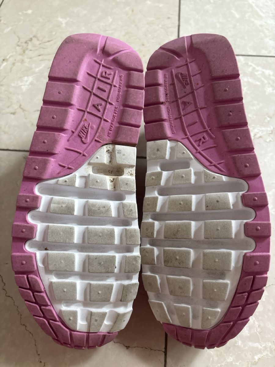 Nike Chaussures femmes: Nike Air Grösse 39 – D'occasion à Safnern par villi007 4