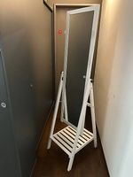 Standspiegel mit Regal IKEA