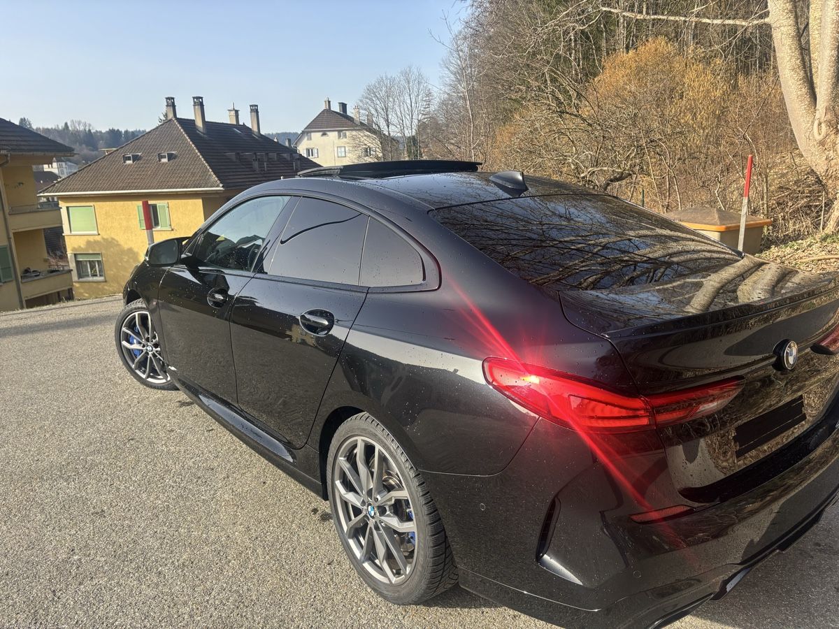 BMW Automobili: BMW M235I à vendre  – Usato da Le Locle venduto da osc_hh52 3