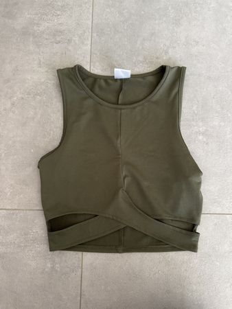 New Yorker Athletics Top, Grösse M, Khaki - Sportlich!