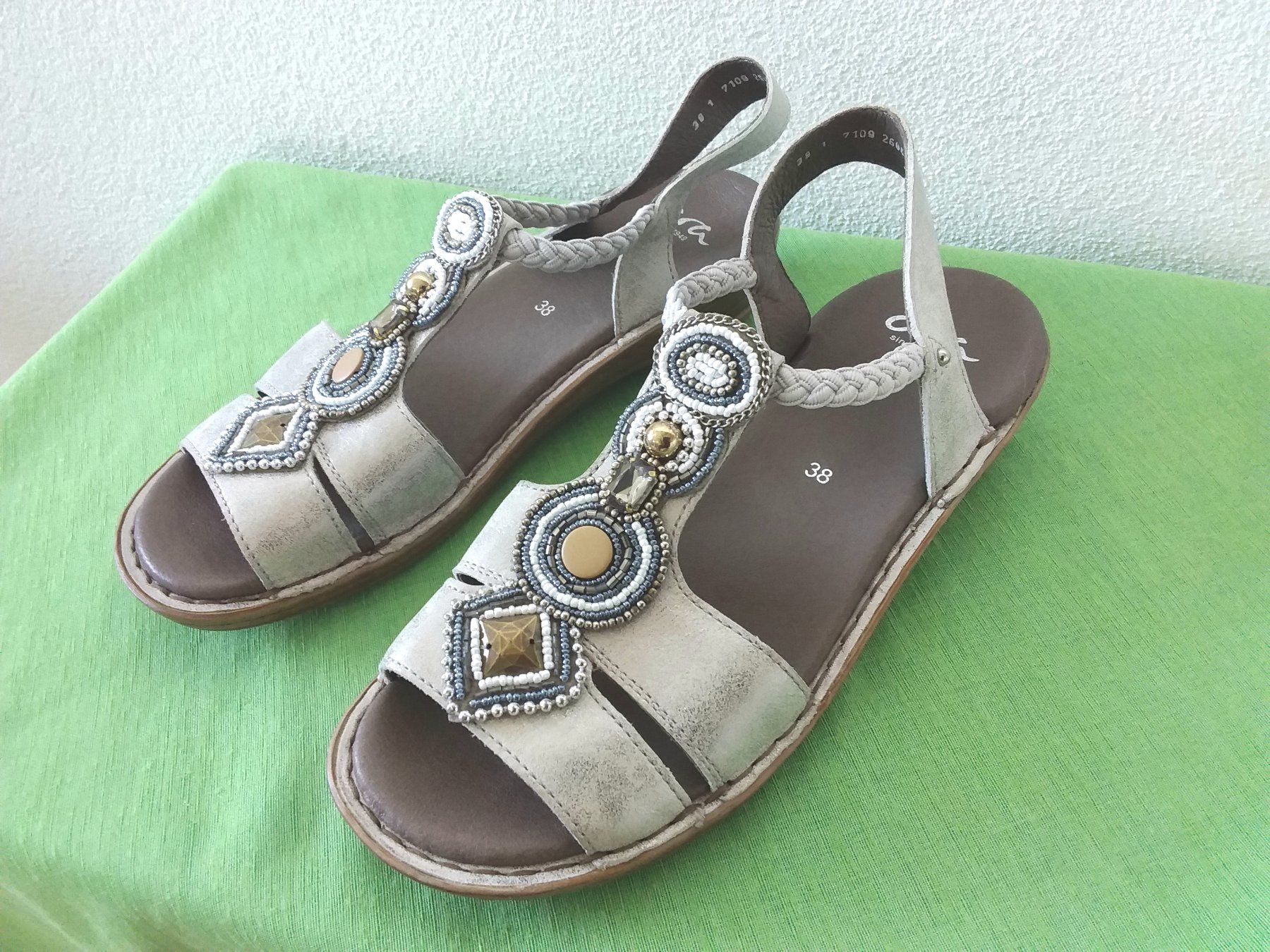 Ara Scarpe da donna: ARA Leder Sandalen, Gr 38 – Usato da Uitikon Waldegg venduto da Risibisi7