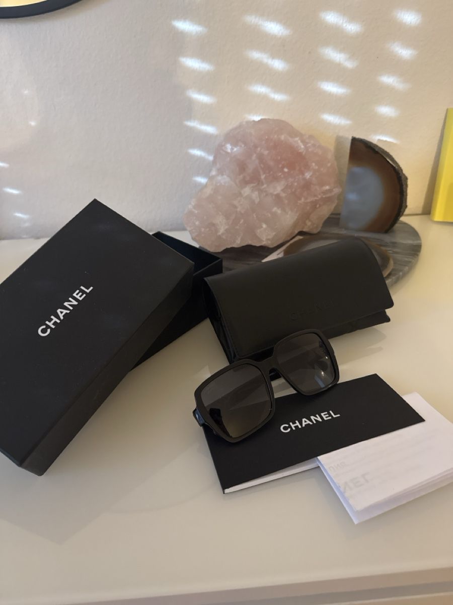 Chanel Lunettes & Verres: Chanel Sonnenbrille – D'occasion à Schlieren par van_2ybt 1