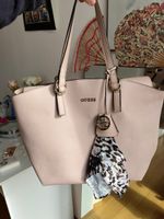 Elegante Guess Handtasche in zartem Rosa - Guter Zustand!
