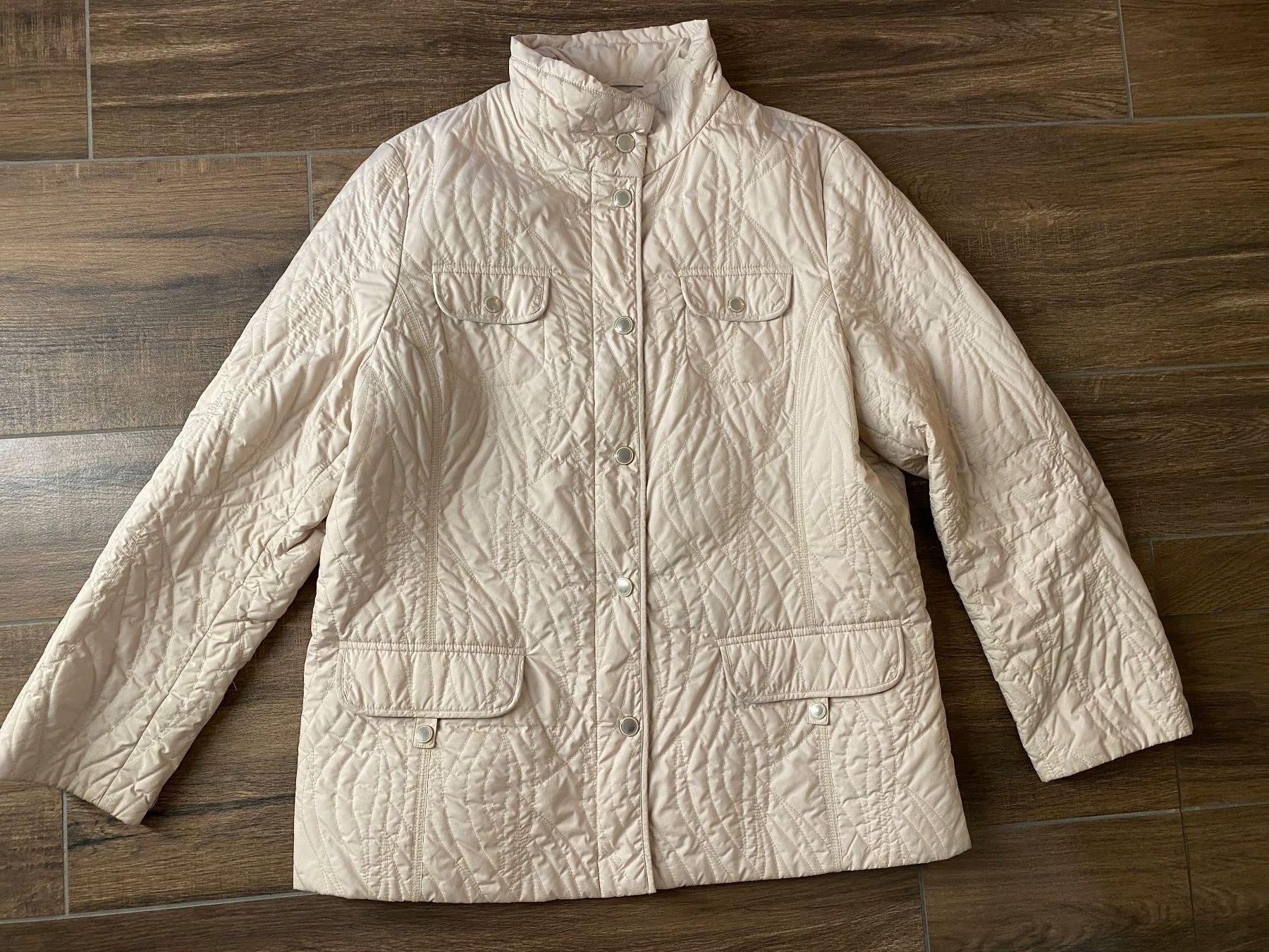 Gerry Weber Giacche: Gerry Weber leichte Jacke beige Gr. 44 – Usato da Pratteln venduto da a23_j2gs