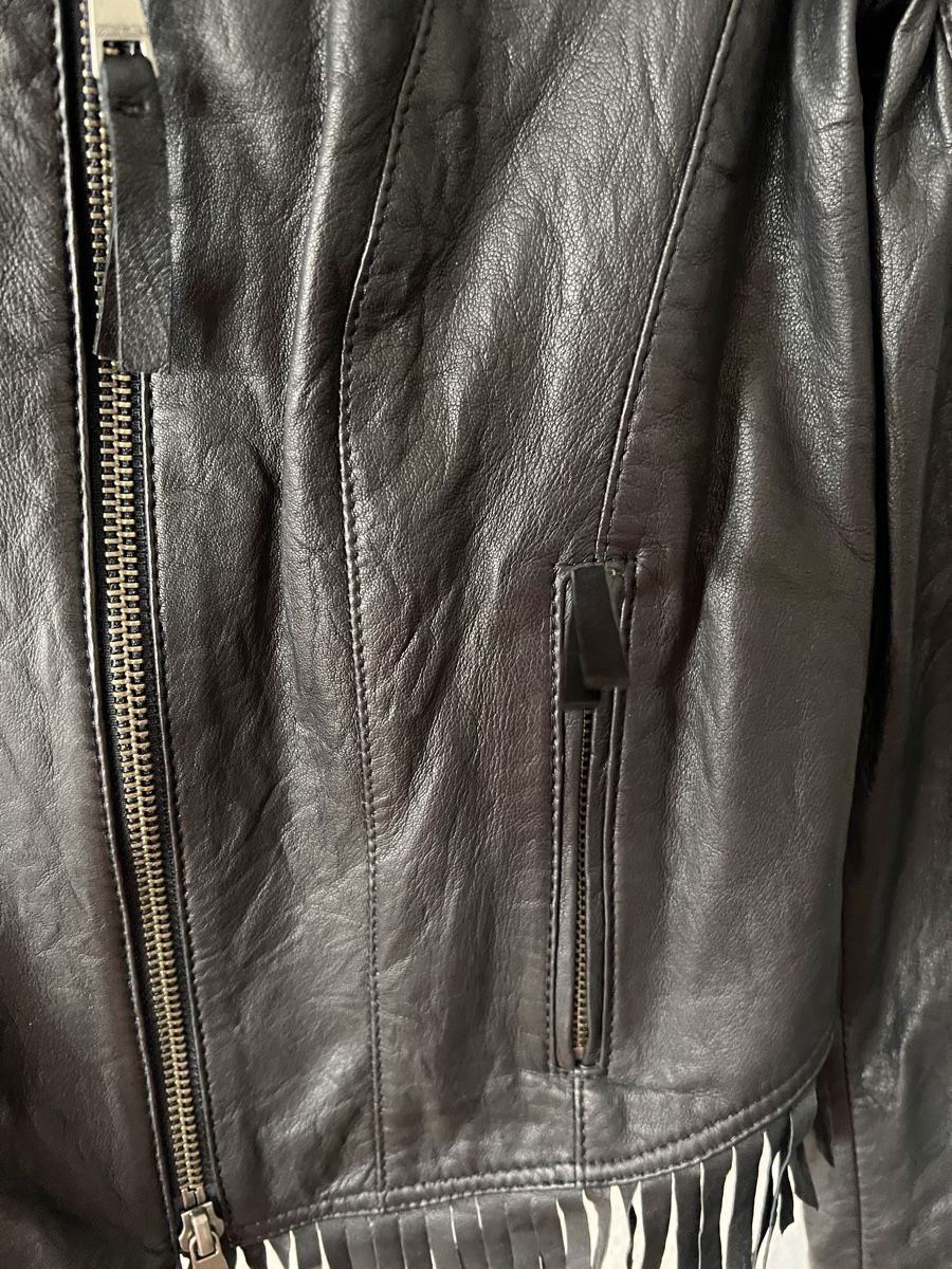 Marc Cain Giacche: Kurze Lederjacke Marc Cain, Gr. 4, schwarz mit Fransen – Usato da Solothurn venduto da Brini06 2