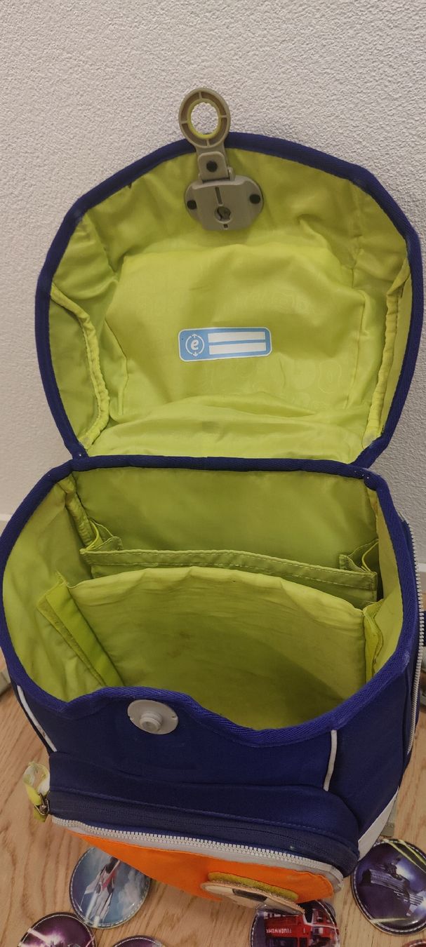 Zaini: Ergobag Schulrucksack Set mit Zubehör - Top Zustand! – Usato da Zürich venduto da Rogi1 2