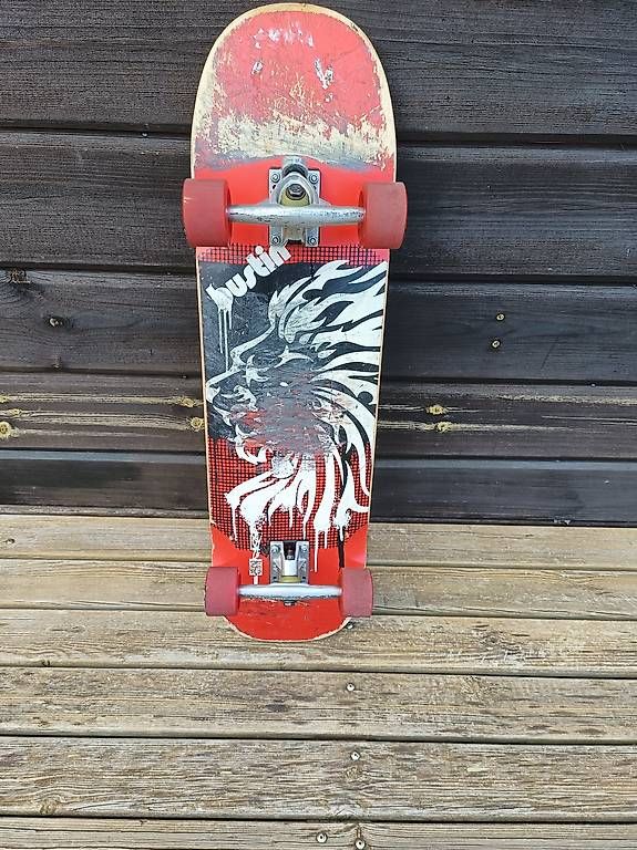 Skateboards: Skate complet Bustin Brooklyn édition lion – Gebraucht aus Les Pontins von Arthur222