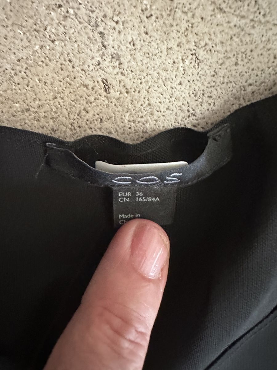 Cos Kleider: Kleid schwarz Grösse 36 COS – Gebraucht aus Buchs SG von Sunie 1