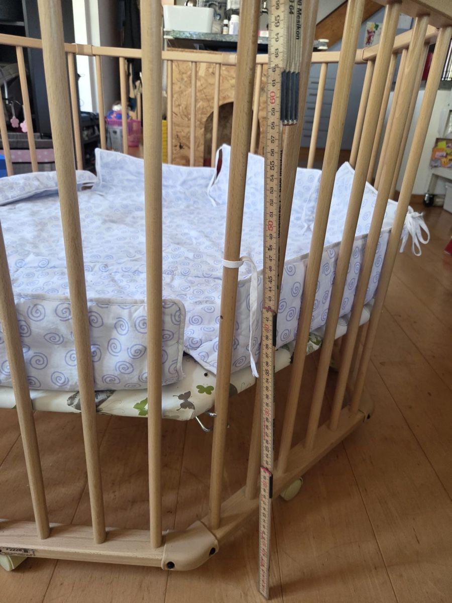 Lauf- & Sicherungsgitter: Babyparc Holzkreisform mit Rädern – Gebraucht aus Theilingen von maidjam 2