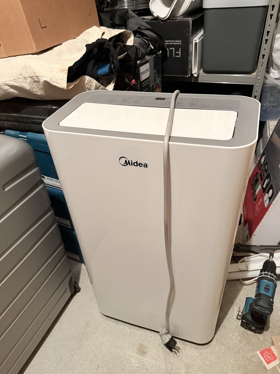 Midea Klimageräte: Midea Silent Cool 26 Pro Portable Air Conditioner – Gebraucht aus Martigny von ric_dkr8