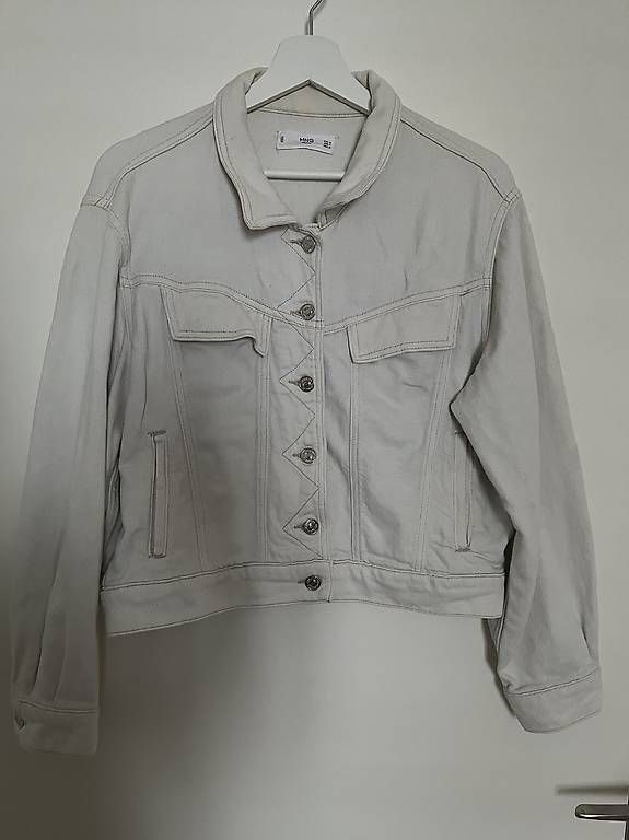 Giacche: Helle Jeansjacke von Mango Gr. M – Usato da Zürich venduto da Imaime